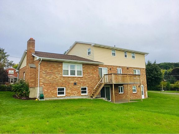 3rd image of 718 Irving Ave