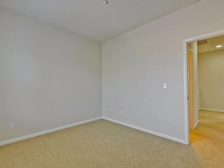 562 Saco Ter — Photo 26