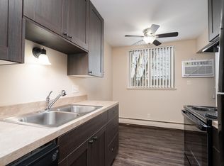 Como Villa Estates, Saint Paul, MN 55103