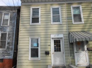 427 1/2 Carlisle St, Hanover, PA 17331