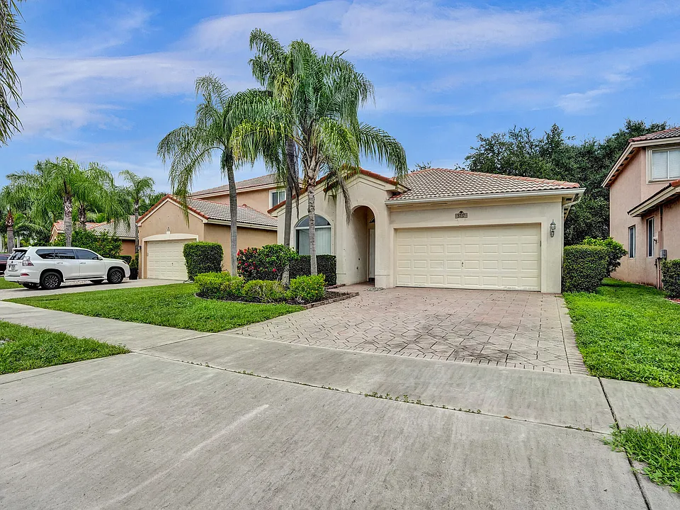 3717 Pebblebrook Mnr