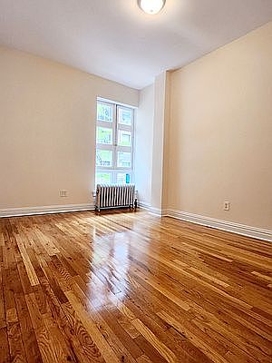 3rd image of 350 W 85th St APT 25