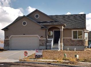 946 E 1850 S, Clearfield, UT 84015