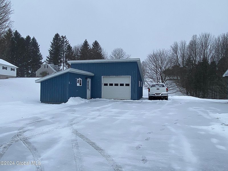 4th image of 4349 Camp Road