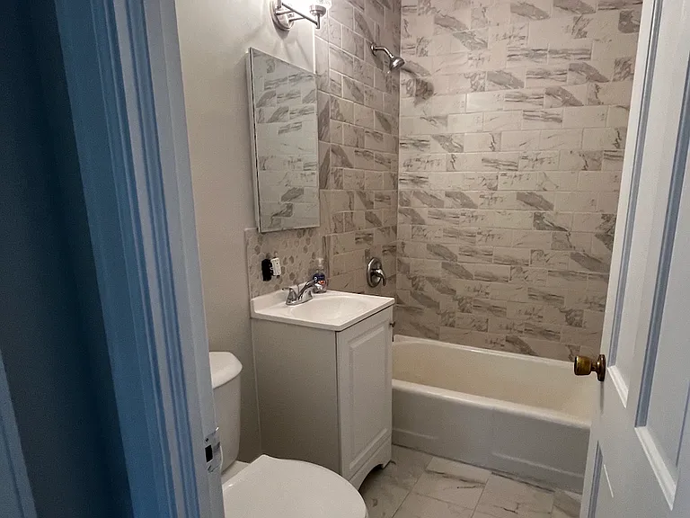 1607 Macarthur Dr — Photo 7