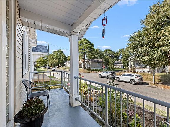 4th image of 3828 Neosho St