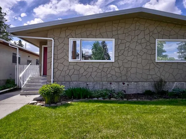 2037 N 50th Ave SW, Calgary, AB T2T 2W4