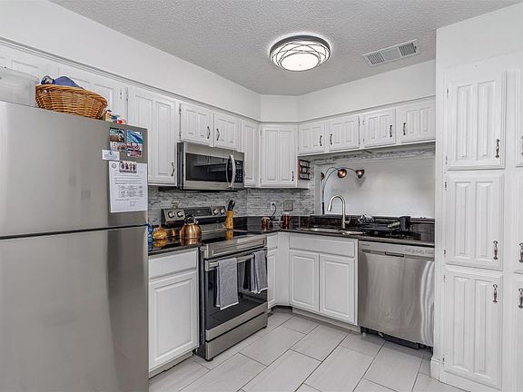 5th image of 6505 Hickock Dr #4A