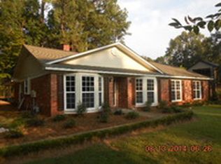 213 W Castlewood Dr, Selma, AL 36701