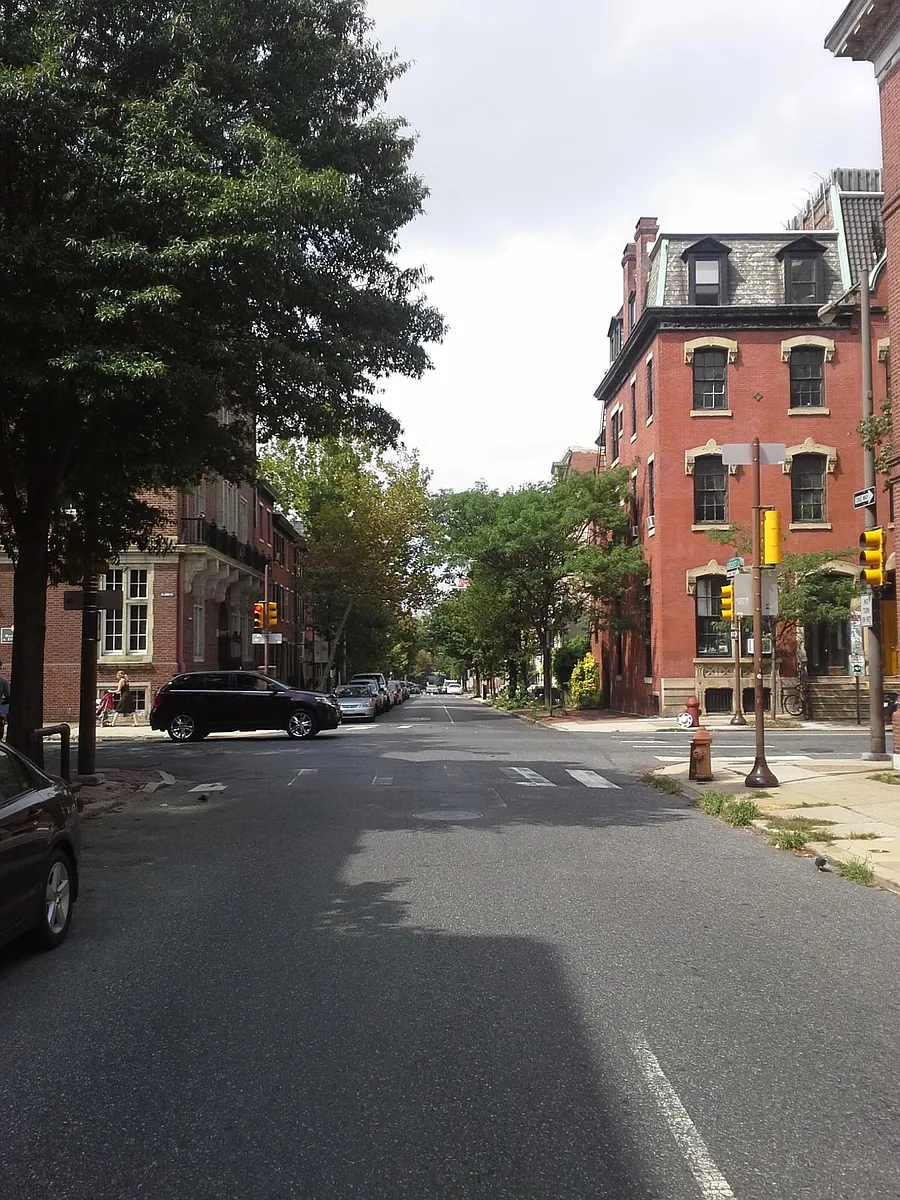 Street facing West - 2141 Locust St #2R