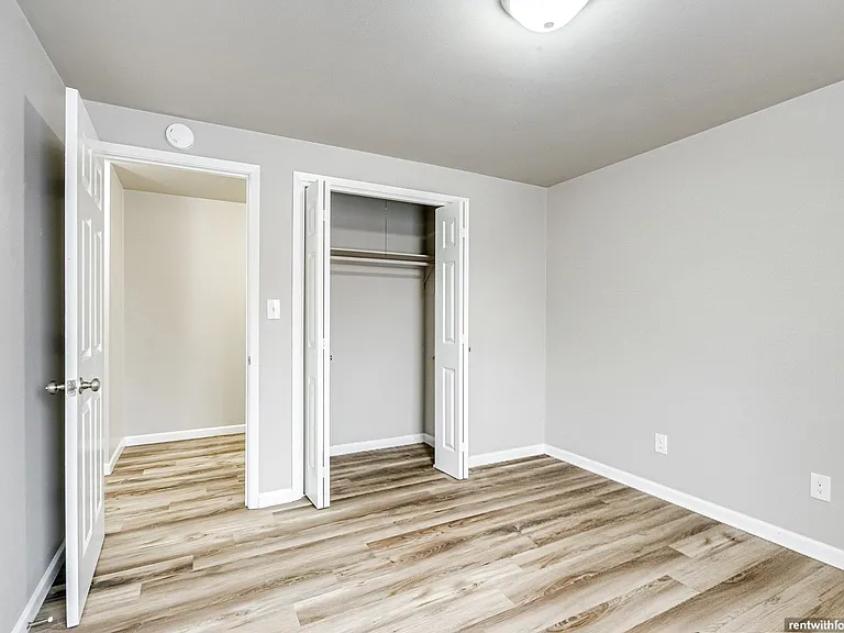2032 Preble Ave. — Photo 5