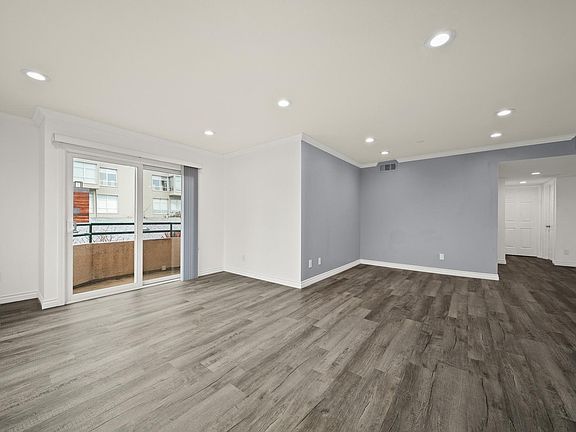 5th image of 1527 9th St APT 201