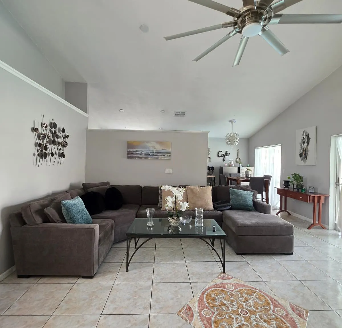 3 bed, 1344 sqft, $2,600 — Photo 3