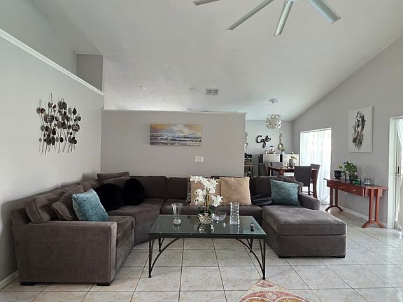 3rd image of 763 Country Woods Cir