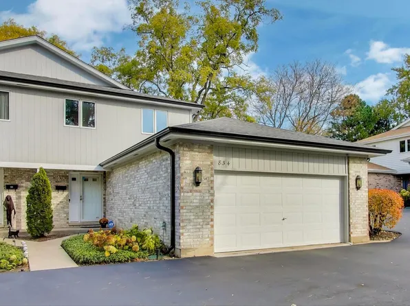 834 Poplar Ln, Deerfield, IL 60015