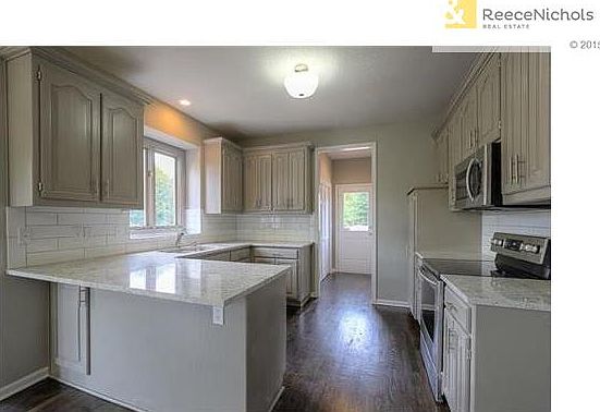4th image of 7801 Highridge Ct