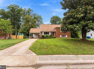 6912 Edgebrook Dr, Springfield, VA 22150