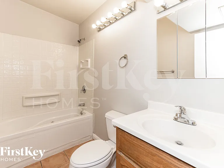 1692 S Capistrano Ave — Photo 14