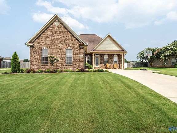 2nd image of 123 Meadowridge Dr