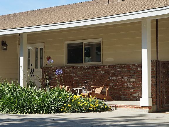 Porch & Entry