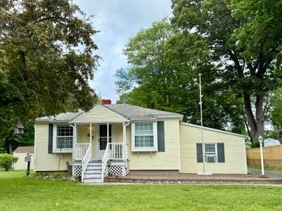 60 Silver Lake Dr, Agawam, MA, 01001