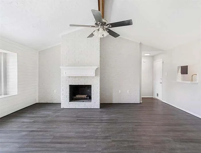 10022 Old Towne Ln — Photo 11