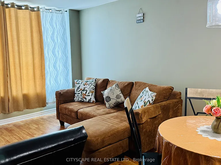 540 Ouellette Ave #5F — Photo 4