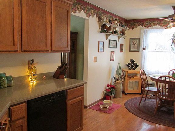 2nd image of 845 Eagles Nest Ct