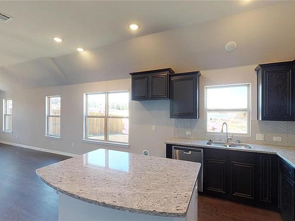 4th image of 6609 Meandering Creek Dr