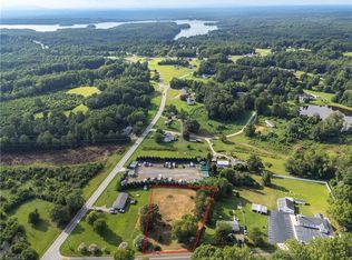 135 Hilton Rd, Stokesdale, NC 27357