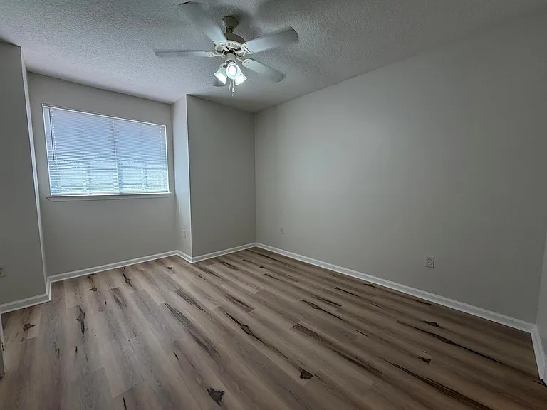 2052 Alta Meadows Ln #2205 — Photo 24
