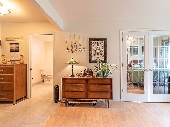 2nd image of 6025 80th Ave NE