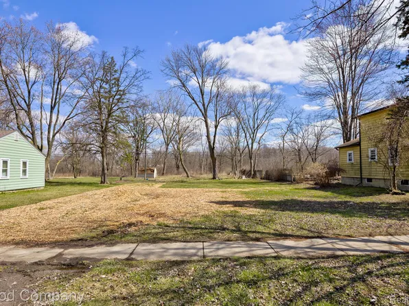 7179 Merriman Rd, Romulus, MI 48174