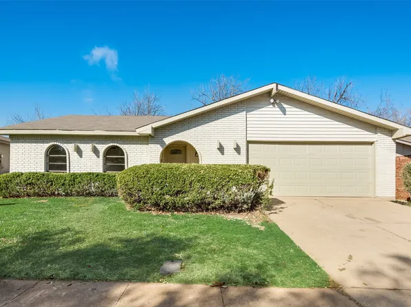 7520 Four Winds Dr, Fort Worth, TX 76133