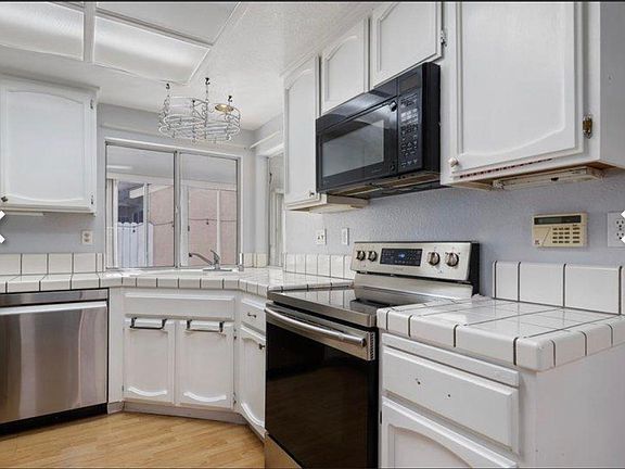 2nd image of 8134 Kingsbridge Dr