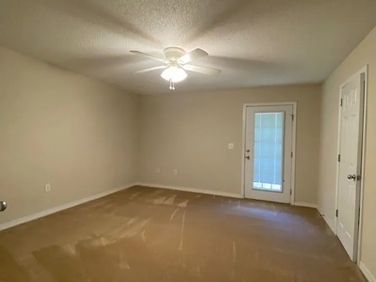 25855 Argonne Dr — Photo 8