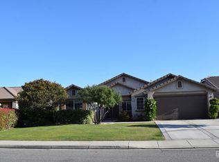 10705 Valverde Dr, Bakersfield, CA 93311