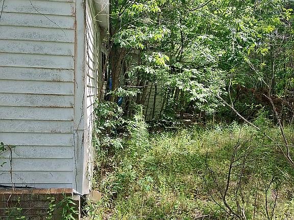 5th image of 142 Williams Rd