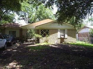 2215 Loyce Dr, Mesquite, TX 75149