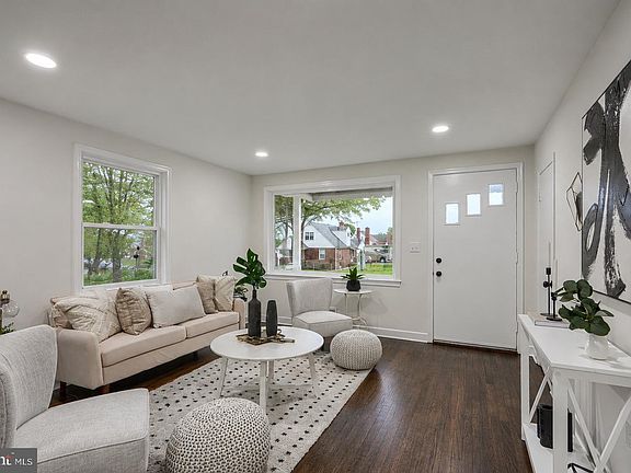 4th image of 5206 Hazelwood Ave