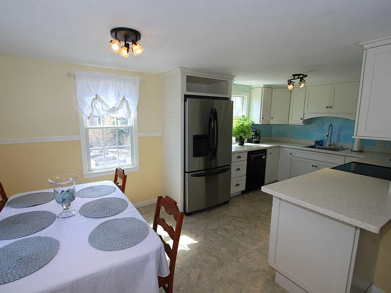 68 Town Neck Rd — Photo 6