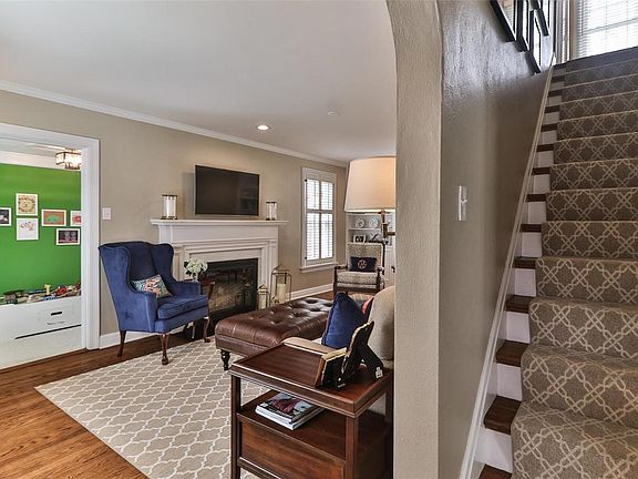 5th image of 317 Oakley Ln