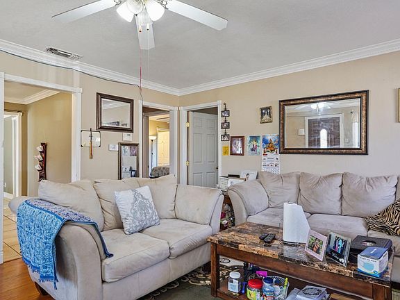 4th image of 3607 Ivy St