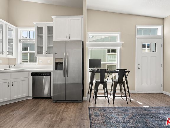 3rd image of 8250 Lankershim Blvd #17