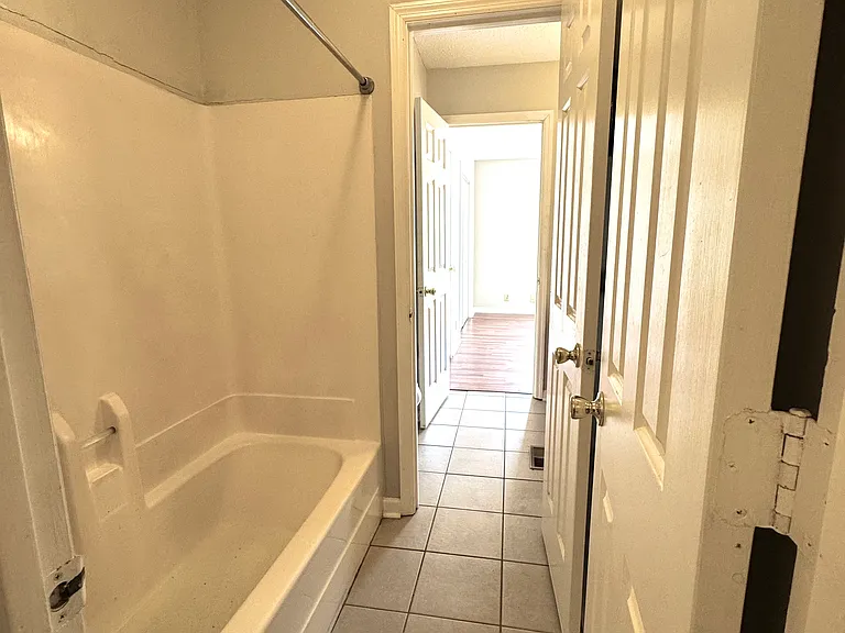3228 Lakeford Dr — Photo 15