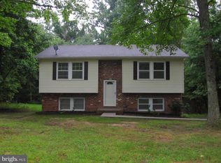 10194 Roosevelt Dr, King George, VA 22485
