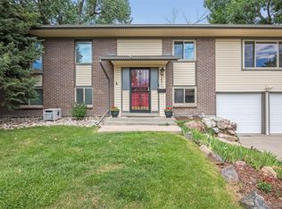 1571 S Welch Cir, Lakewood, CO 80228