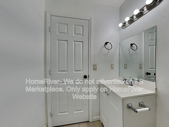 4th image of 2219 Roselee Way