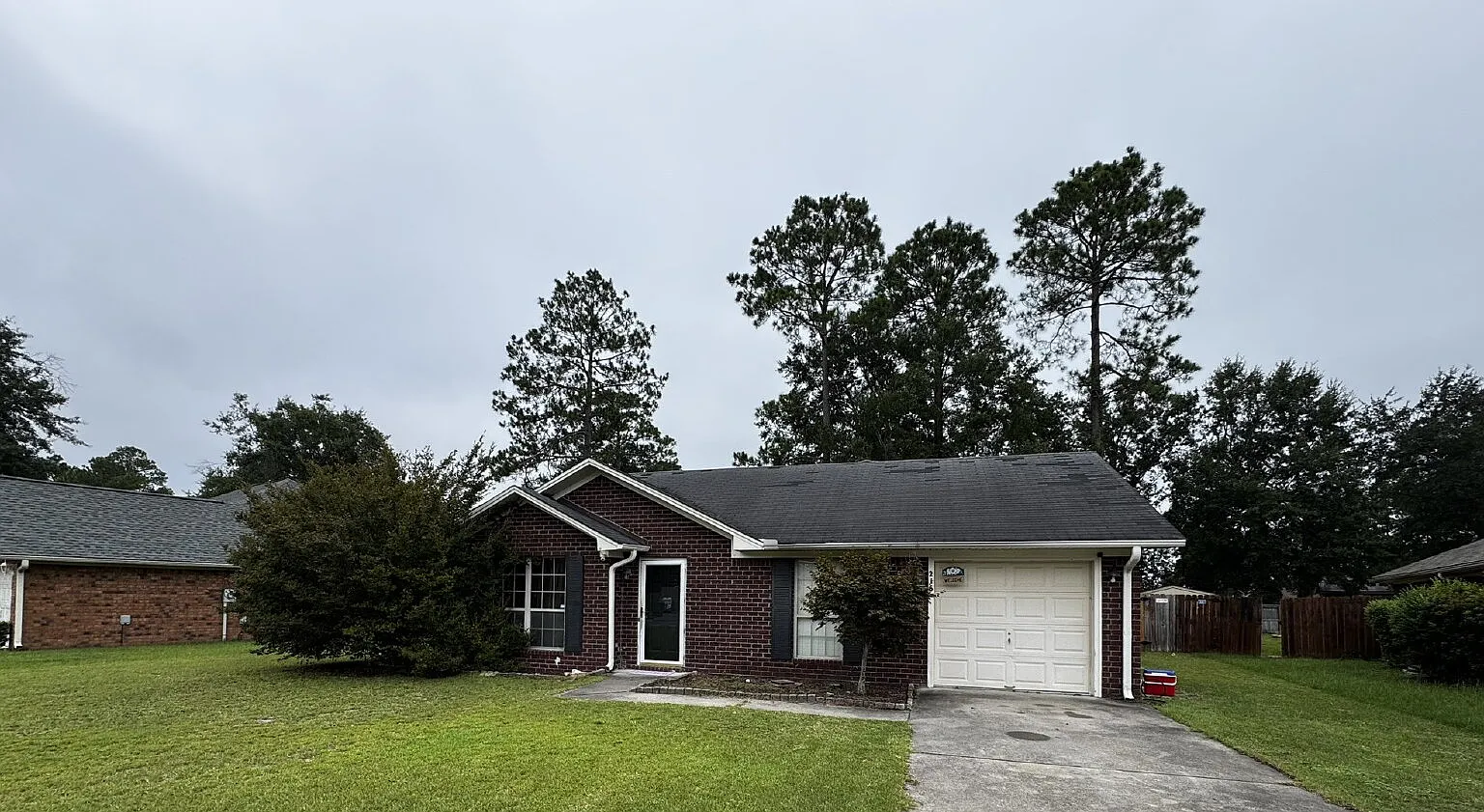 3 bed, 2.0 bath, 1341 sqft, $1,600 — Photo 1