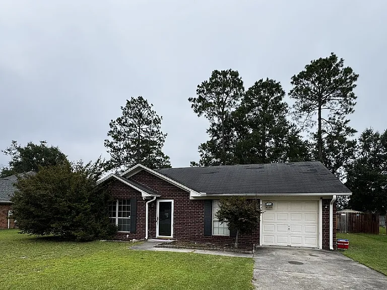 216 Preakness Ct — Photo 1